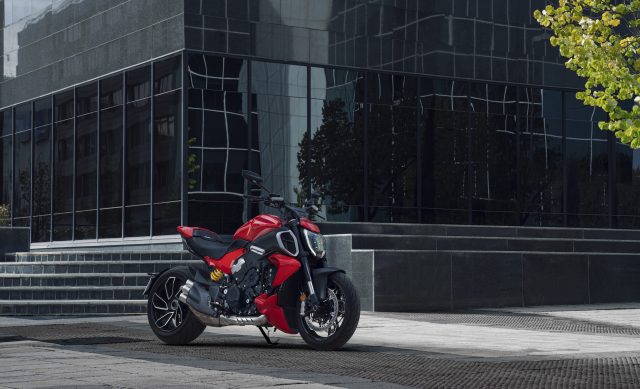 Ducati Diavel V4