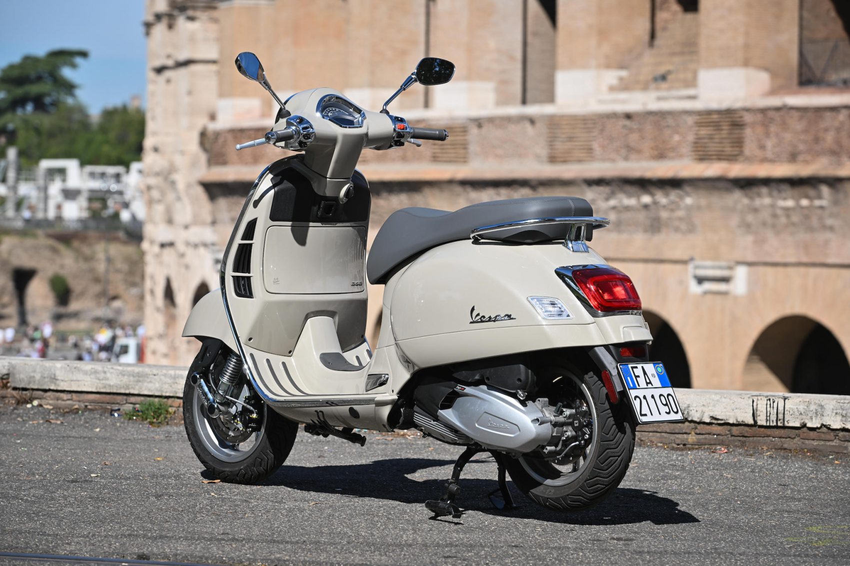Vespa GTS