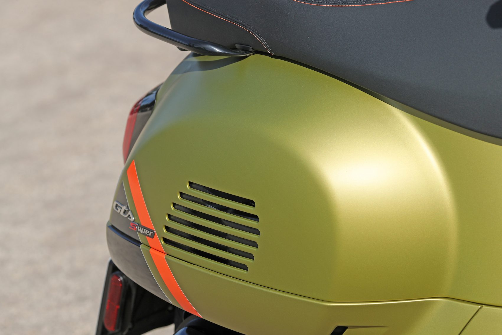 Vespa Supersport