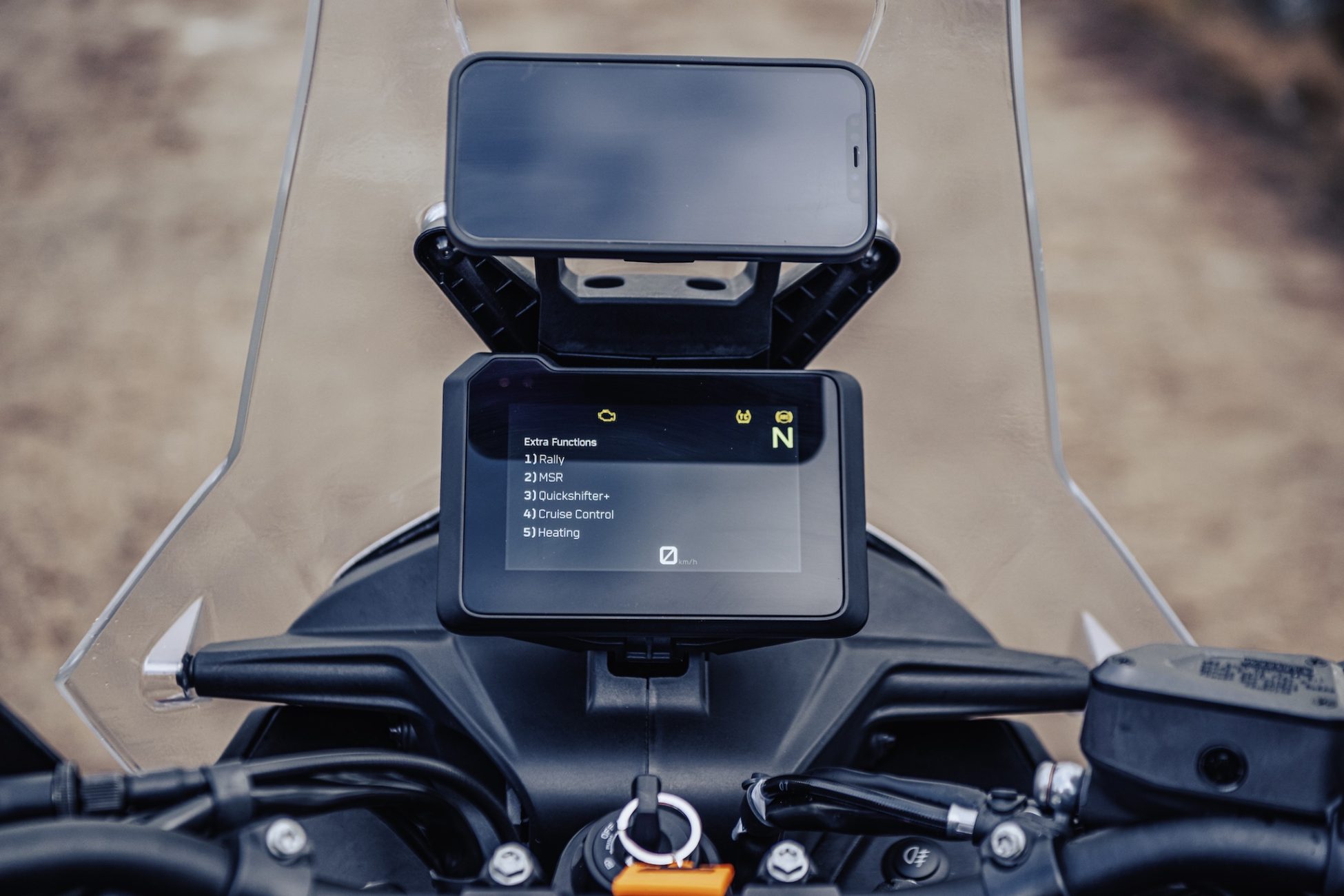 KTM_890_Adventure_2023_480732_Detail2_PowerParts_actumoto Actu Moto