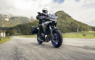 La connectivité et de meilleures suspensions et freins pour les Yamaha Tracer 7 :: Nouveauté 2023