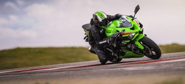 La Kawasaki ZX-6 R avec des modes de pilotage, un écran TFT et un moteur revu