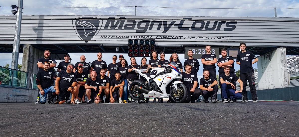 Les 500 miles de Magny-Cours avec les apprentis mécanos genevois