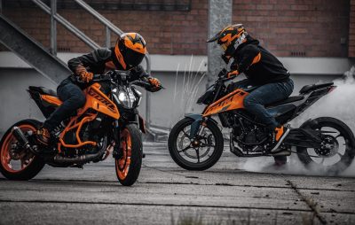 KTM actualise ses 125 et 390 Duke pour 2024 :: Nouveautés 2023