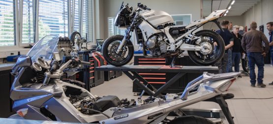 YMECA – sous un seul toit, la formation en mécanique moto, auto, et des machines