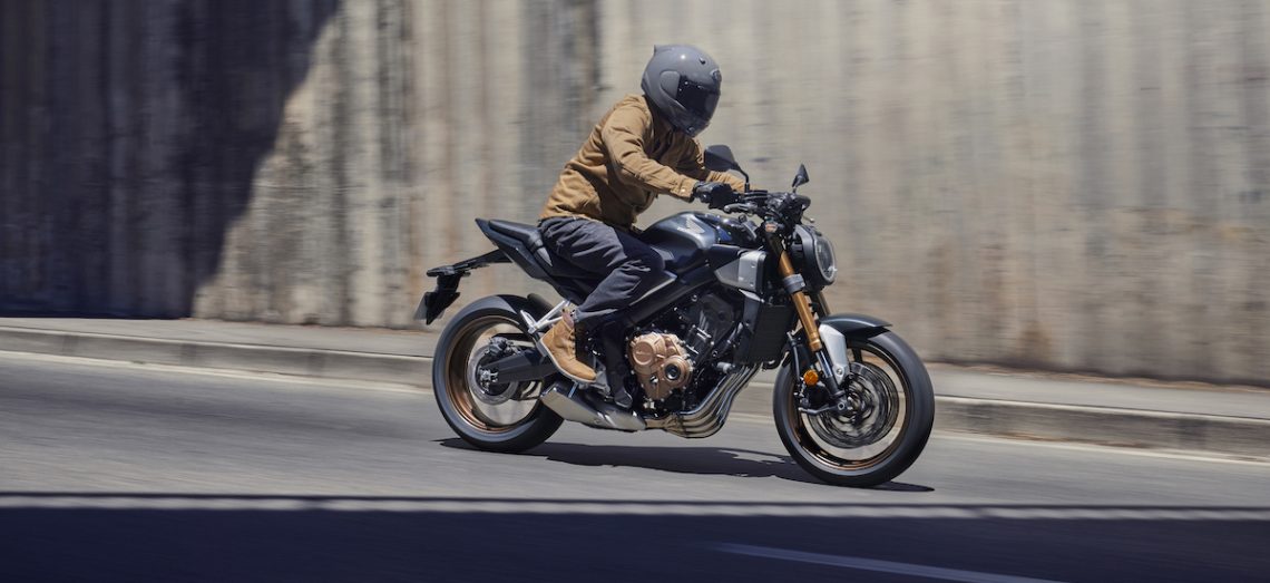La CB 650 R est la première Honda équipable d'un embrayage e-clutch ...