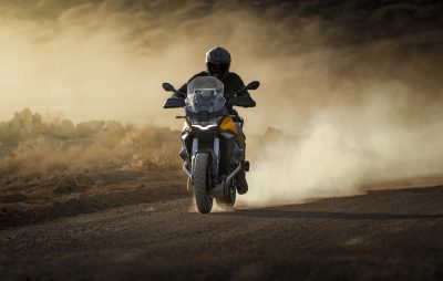 Nouveau– Moto Guzzi Stelvio, refroidie par liquide et avec un système radar :: Nouveauté 2024