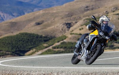Essai – La Moto Guzzi Stelvio nouvelle déborde de caractère et tient la route :: Test Moto Guzzi