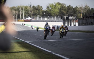 Superbike – A Barcelone, Razgatlioglu donne les premières victoires à BMW; des points pour Aegerter :: WSBK-WSSP