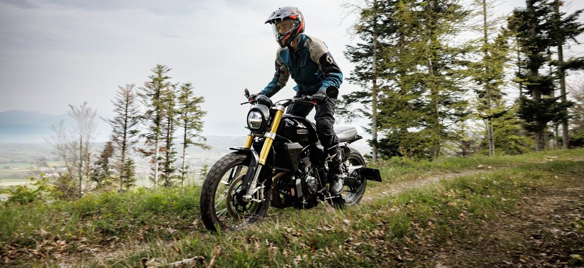 Essai Fantic – La nouvelle Caballero 700 s’impose sur le marché des Scrambler
