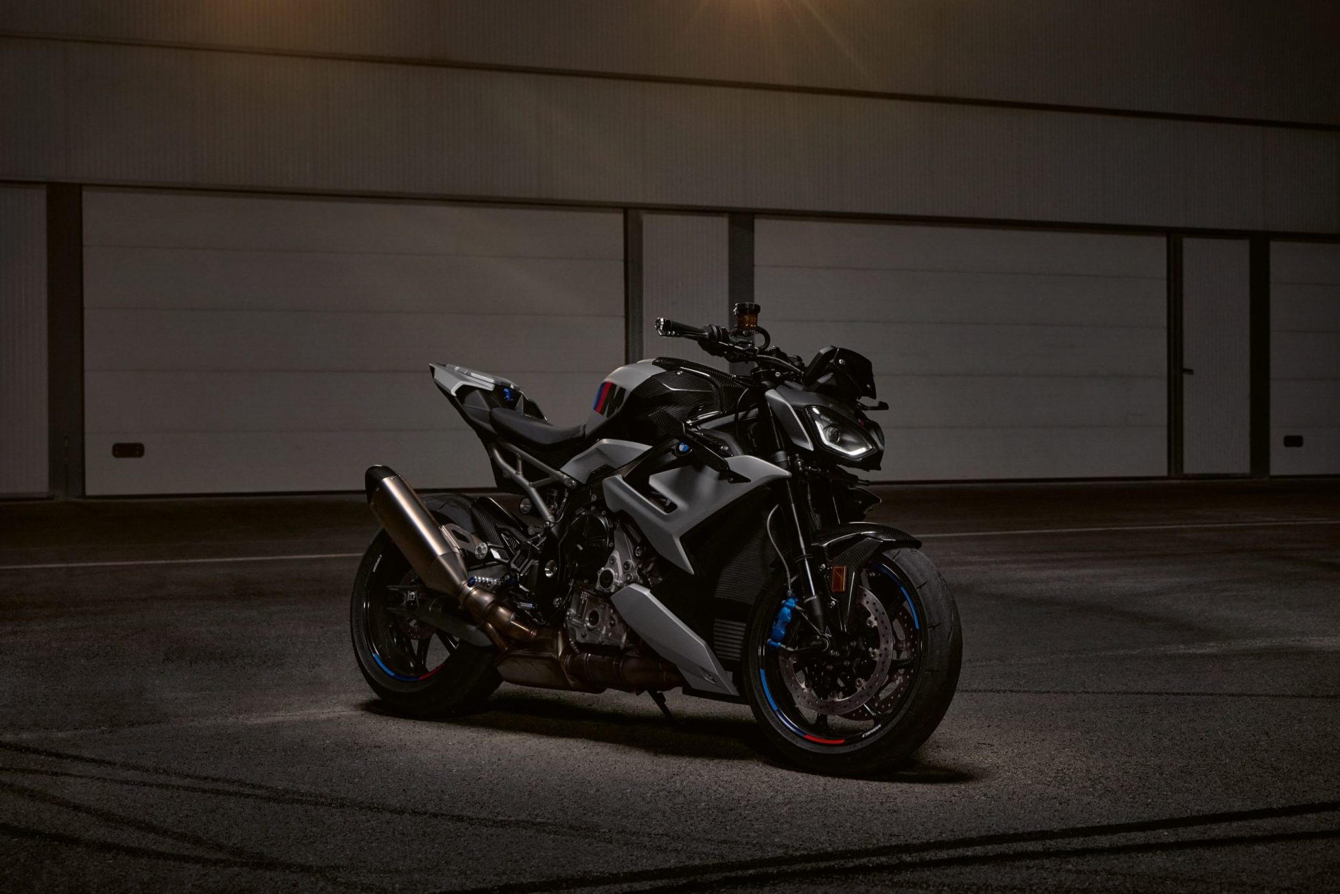 BMW M 1000 R