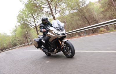 Essai – La best-seller Honda NT 1100 prend du galon! :: Test Honda