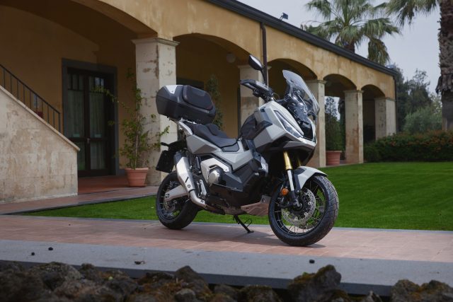 Honda X-ADV 750 2025