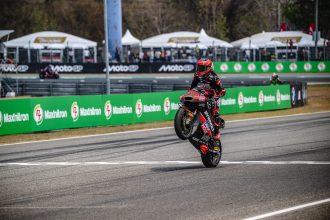 En Moto2 (moteurs Triumph), victoire de Manuel Gonzalez (team Intact, châssis Kalex, en photo), parti de la pole, devant Aron Canet (Fantic, Kalex) et Sena Agius (Intact)