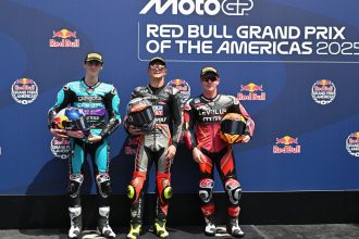 David Munoz (team Liqui Moly Dynavolt Intact, KTM) prend la pole à Austin, devant le sensationnel jeune pilote (trop jeune pour avoir pris part aux deux premiers Grand Prix de la saison 2025) espagnol Maximo Quiles (CFMOTO Aspar, KTM) et Joel Kelso (Levelup MTA, KTM)