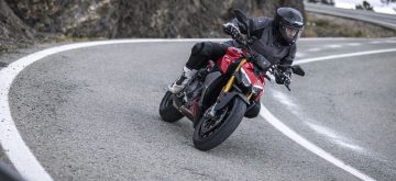 Essai – Une Streetfighter V2S vif-argent et métamorphosée chez Ducati