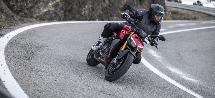 Essai – Une Streetfighter V2S vif-argent et métamorphosée chez Ducati :: Test Ducati :: ActuMoto