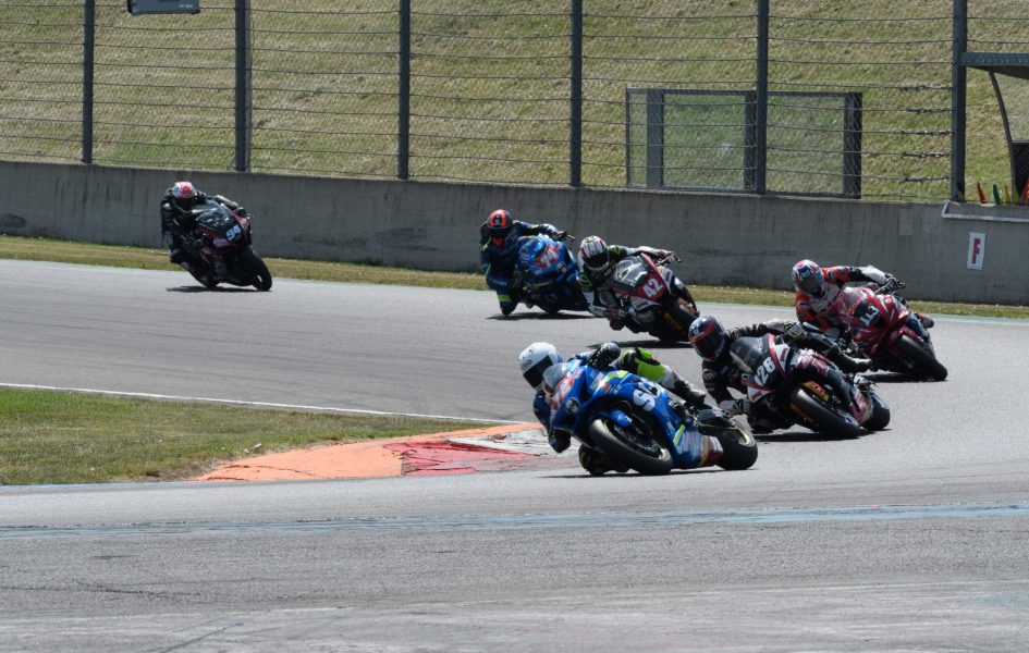 Superbike français – Week-end compliqué à Magny-Cours pour le Suisse Aebi