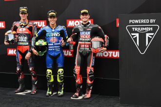En Moto2 (moteurs Triumph), la pole position pour Diogo Moreira (team Italtrans, châssis Kalex) à Assen, devant Ivan Ortola (QJMOTORS-Frensa-MSI, Kalex) et Manuel Gonzalez (LiquiMoly Dynavolt Intact, Kalex)