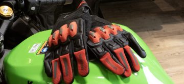 Nouveau: Louis présente ses nouveaux gants urbains de moto, les Vanucci VUG-4