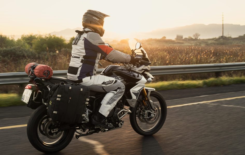Leatt élargit son offre pour les motocyclistes, avec des vêtements de type Adventure