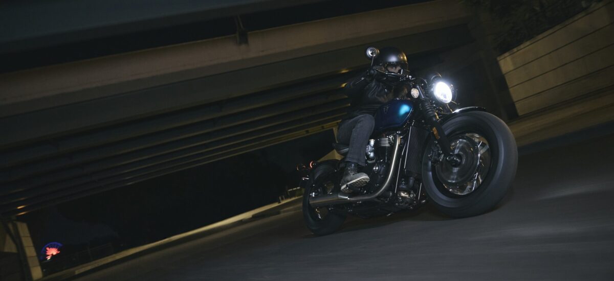 Nouveau – Plus de litres et des assistances revues pour la Bonneville Bobber de Triumph