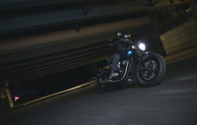 Nouveau – Plus de litres et des assistances revues pour la Bonneville Bobber de Triumph :: Nouveauté 2026