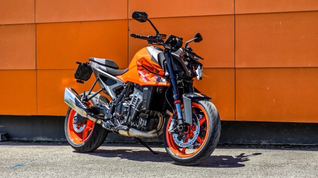 KTM 990 Duke 2024