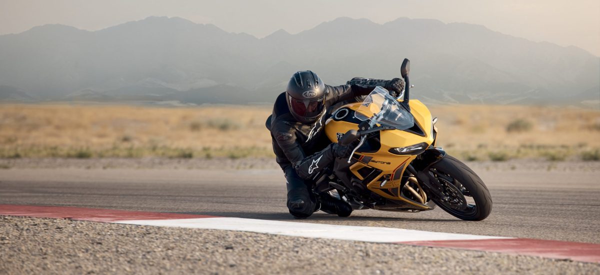 Nouveau – La Triumph Daytona 660 a droit à des suspensions améliorées pour 2026