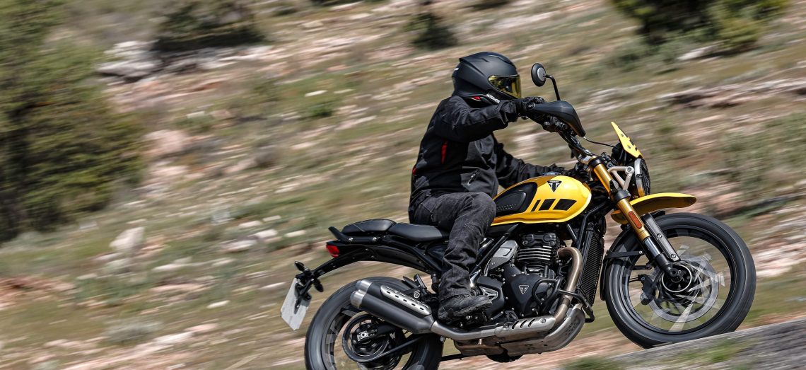 Essai – La Triumph Scrambler 400 XC, « Baby Baroudeur » :: Test Triumph :: ActuMoto