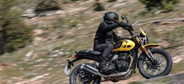 Essai – La Triumph Scrambler 400 XC, « Baby Baroudeur »