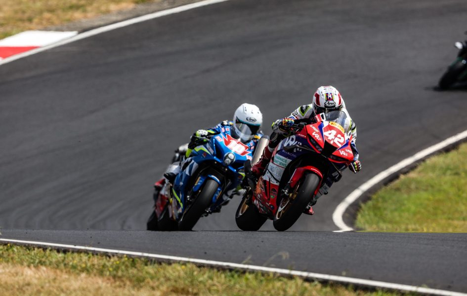 FSBK – Le Fribourgeois Noan Vasta conforte son avance au classement Production après Pau-Arnos