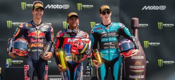 Victoire d&rsquo;Hakim Danish (team Aeon Credi – MT Helmets – MSI, KTM) en Moto3 au Grand Prix de la République tchèque, grâce à un dépassement dans les deux derniers virages, devant Brian Uriarte (Red Bull KTM Ajo, KTM) et le leader du championnat Maximo Quiles (CFMOTO Gaviota Aspar, KTM)
