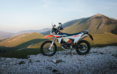 KTM propose (enfin) une 690 Rally pour les longues distances :: Dual Use