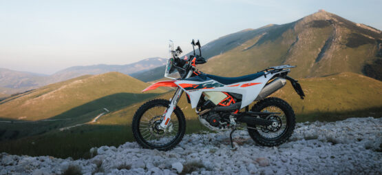 KTM propose (enfin) une 690 Rally pour les longues distances