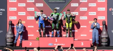 Jeremy Alcoba (Kawasaki) a remporté également la course 2 à Cremone, devant Albert Arenas (Yamaha) et Tom Booth-Amos (Triumph); parti de la 15ème position, le Suisse Dominique Aegerter (Kawasaki) a fini 12ème