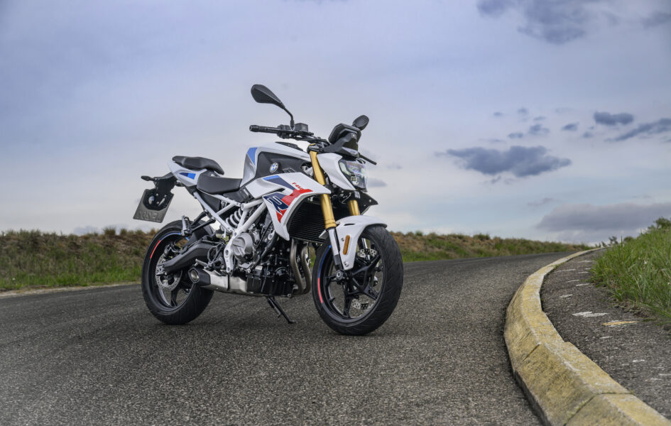 La BMW F 450 R, un roadster A2 agile avec le twin de la baby GS