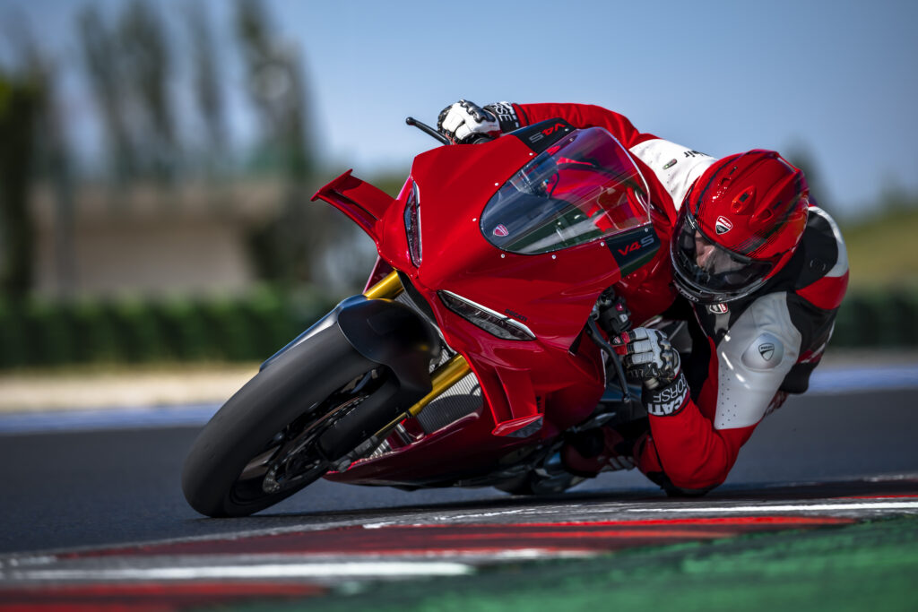 Panigale V4