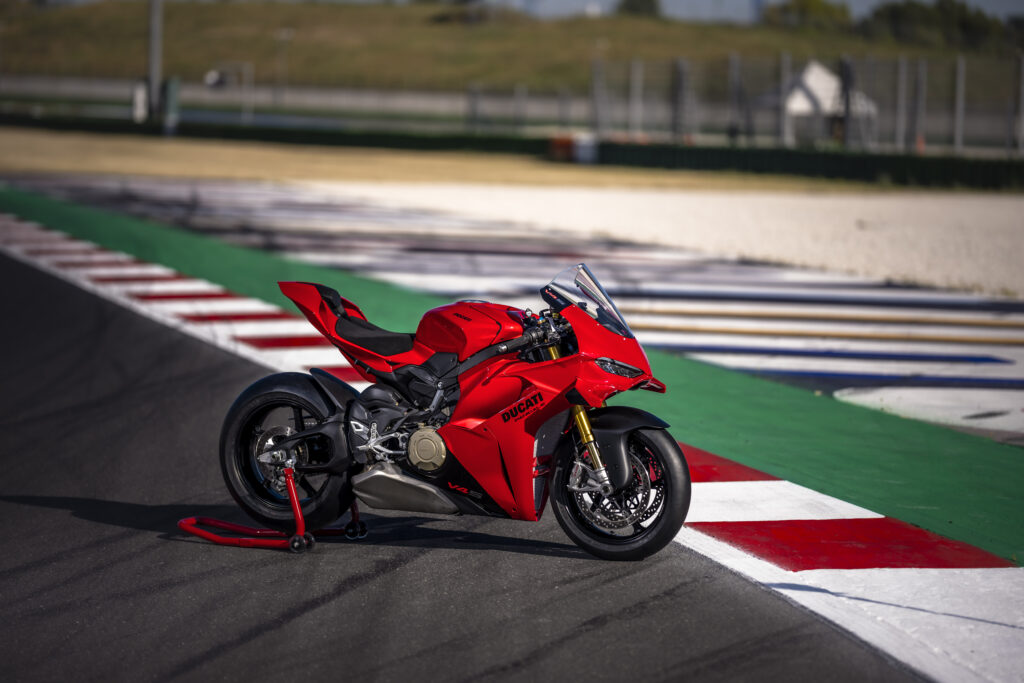 Panigale V4