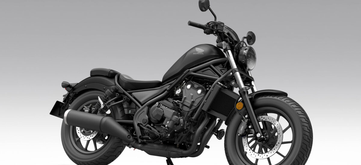 La petite Honda CMX 500 Rebel reçoit l&rsquo;e-clutch et la connectivité