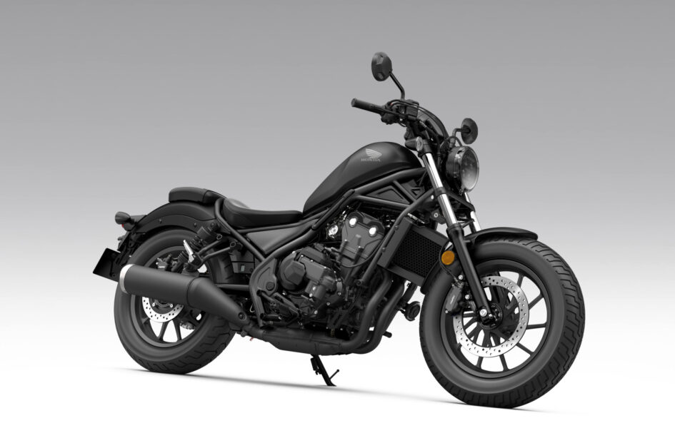 La petite Honda CMX 500 Rebel reçoit l&rsquo;e-clutch et la connectivité