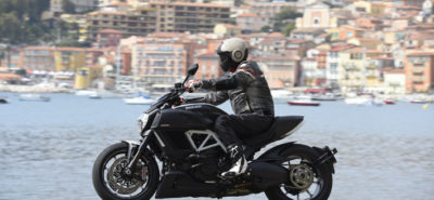 Rageuse, la Ducati Diavel 2014 :: Test Ducati